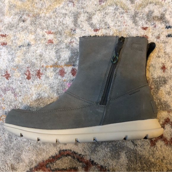 sorel zip up boots